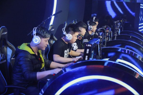 性的球员来 性的球员来