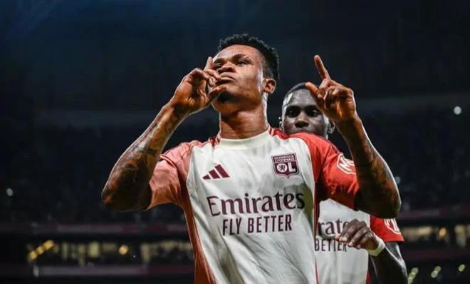 在世界足球 在世界足球