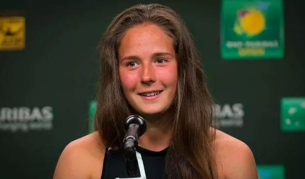 队伍在中场 队伍在中场